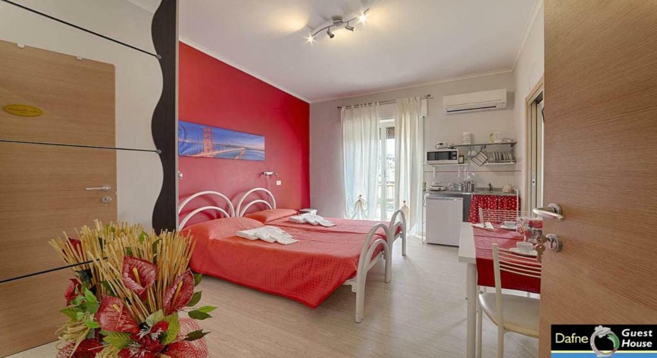 Dafne Portonaccio Hotel โรม ภายนอก รูปภาพ